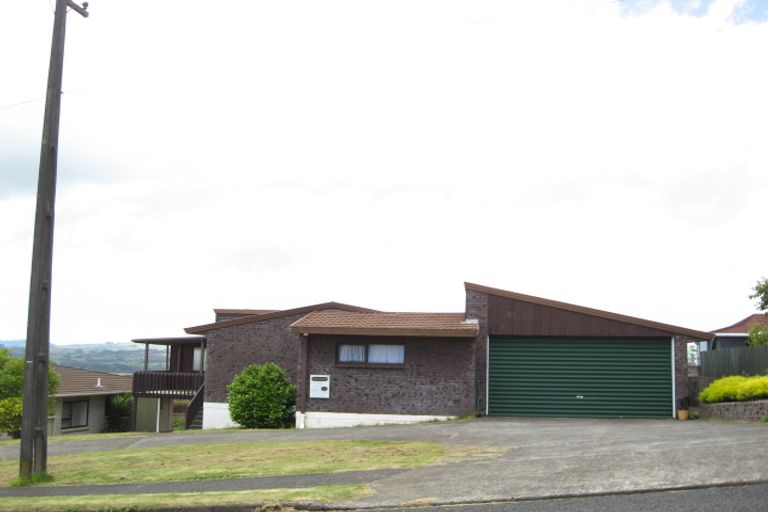 Photo of property in 20 Anzac Road, Pukekohe, 2120