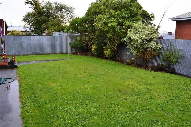 Photo of property in 16 Panako Place, Awapuni, Palmerston North, 4412
