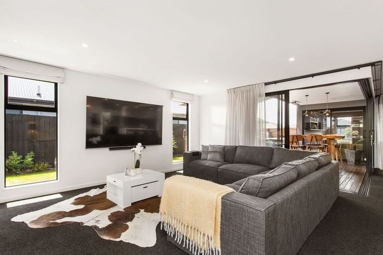 Photo of property in 34 Ellesmere Street, Marshland, Christchurch, 8083