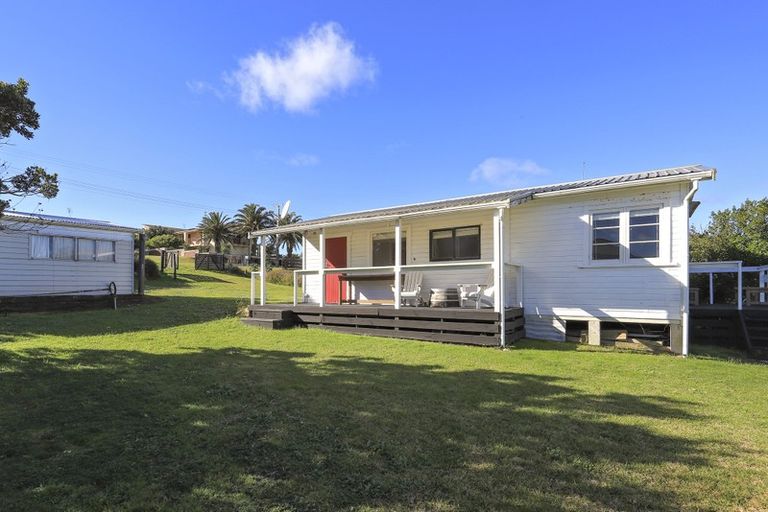 Photo of property in 188 Pukehina Parade, Pukehina, 3189