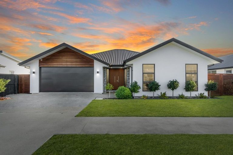 Photo of property in 81 Metehau Street, Marshland, Christchurch, 8083