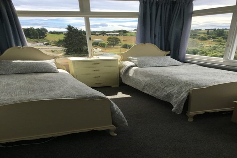 Photo of property in 17 Solway Street, Holmes Hill, Oamaru, 9401