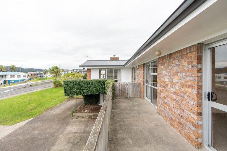 Photo of property in 4 Bankart Street, Raglan, 3225