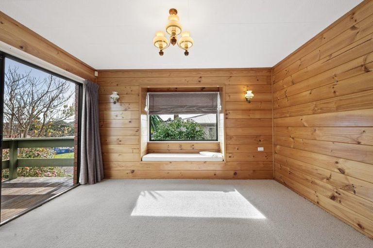 Photo of property in 1/11 Elliott Avenue, Bayview, Auckland, 0629