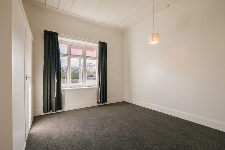 Photo of property in 74 Chelwood Street, Takaro, Palmerston North, 4412