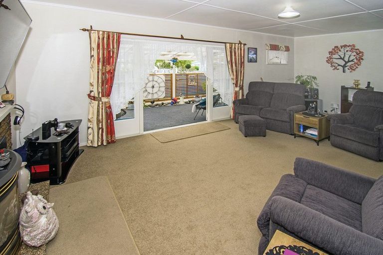 Photo of property in 21 Oxford Street, Lansdowne, Masterton, 5810