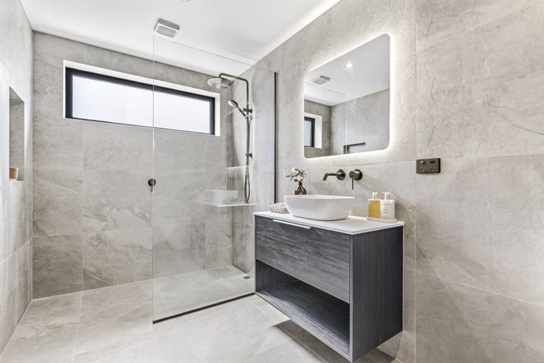Photo of property in 38 Hunter Crescent, Wanaka, 9305
