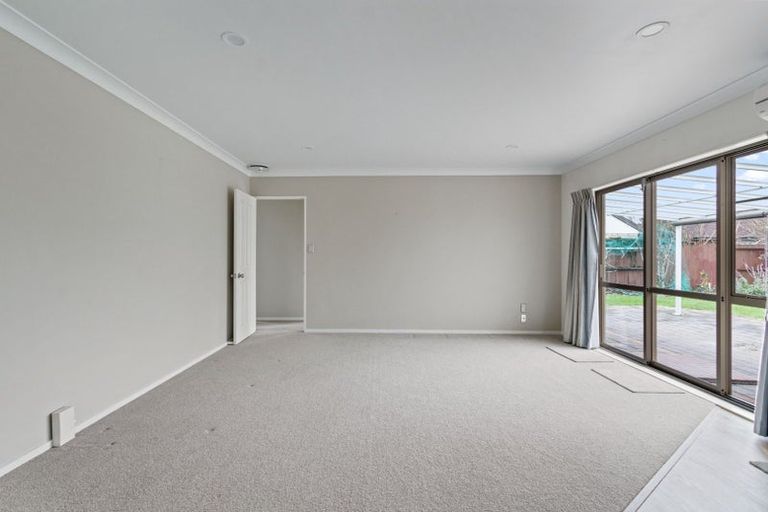 Photo of property in 33 Cate Road, Rototuna North, Hamilton, 3210