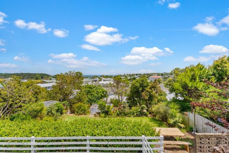 Photo of property in 13 Mount View Place, Spotswood, New Plymouth, 4310