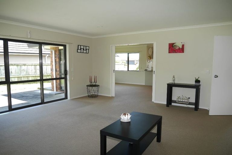Photo of property in 4 Monarch Place, Paraparaumu Beach, Paraparaumu, 5032