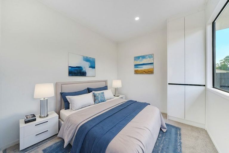 Photo of property in 64 Redcrest Avenue, Red Hill, Papakura, 2110