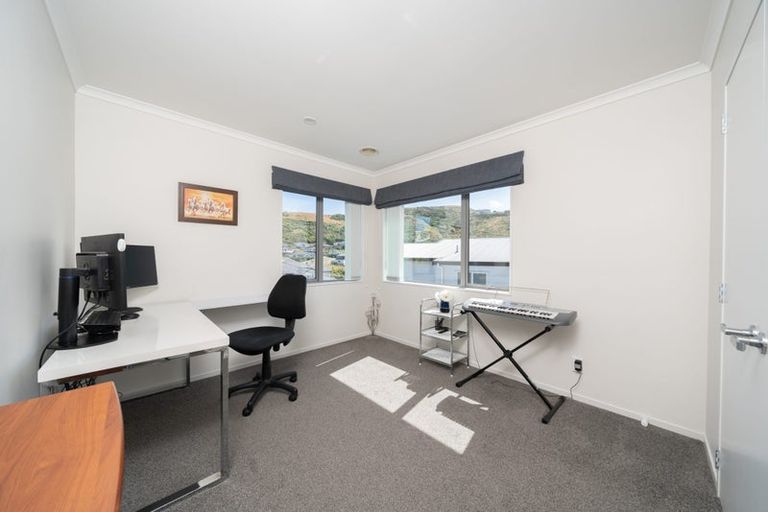 Photo of property in 5 Crompton Avenue, Churton Park, Wellington, 6037