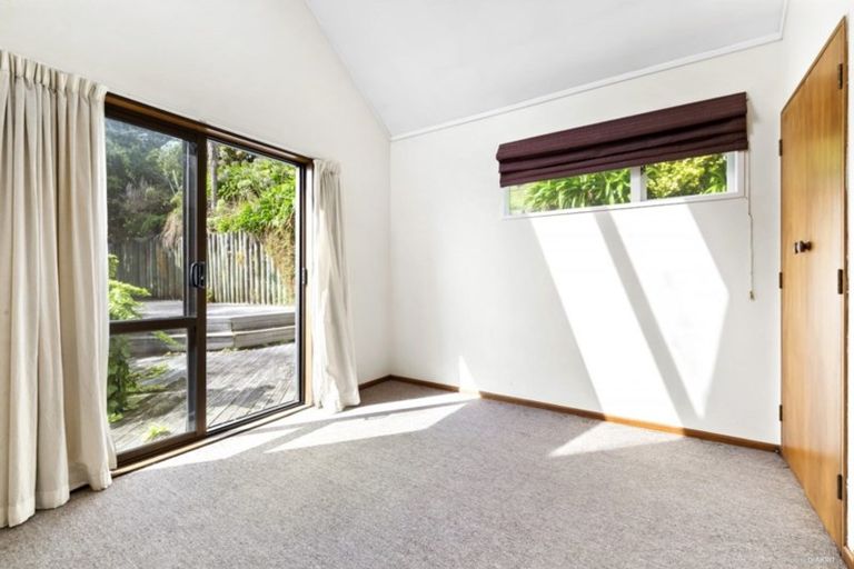 Photo of property in 27 The Crescent, Roseneath, Wellington, 6011