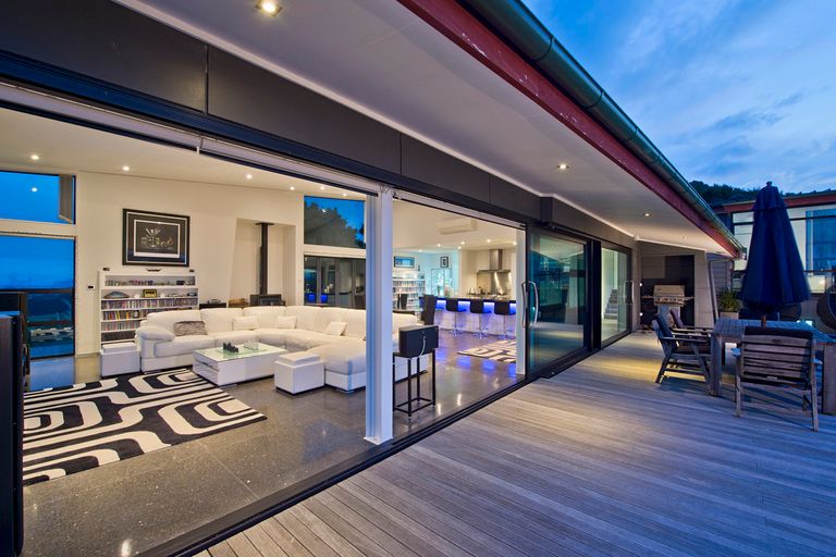 Photo of property in 77 Rangiuru Drive, Parua Bay, Onerahi, 0192