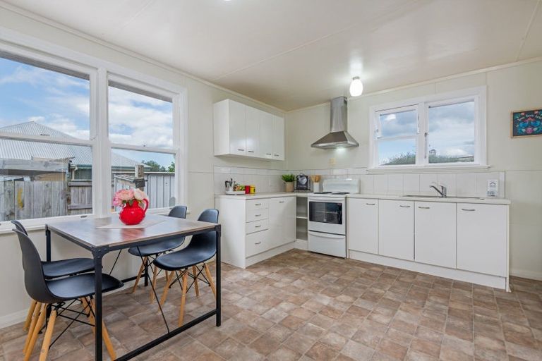 Photo of property in 31 Manchester Street, Takaro, Palmerston North, 4412