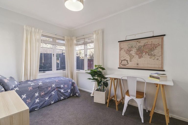 Photo of property in 69 Kervil Avenue, Te Atatu Peninsula, Auckland, 0610