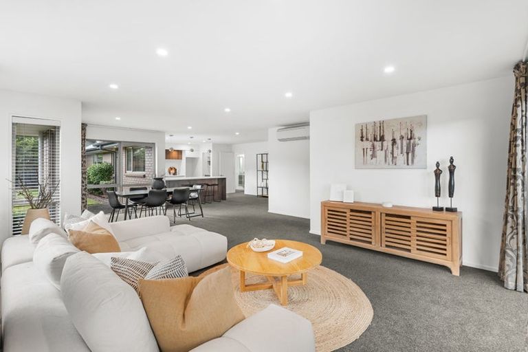 Photo of property in 7 Bamber Crescent, Halswell, Christchurch, 8025