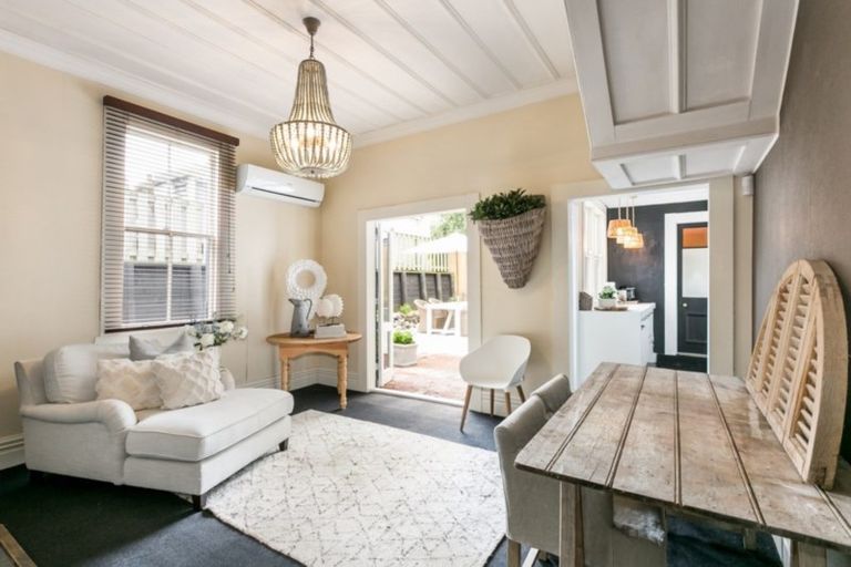 Photo of property in 159 Carlyle Street, Napier South, Napier, 4110