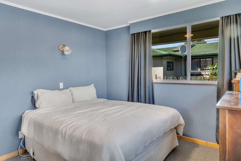 Photo of property in 19 Railway Esplanade, East Gore, Gore, 9710