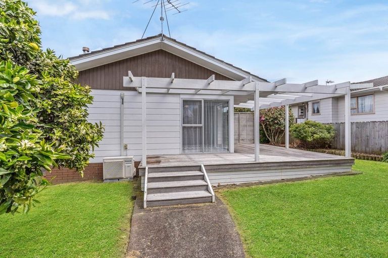 Photo of property in 22 Rowandale Avenue, Manurewa, Auckland, 2102