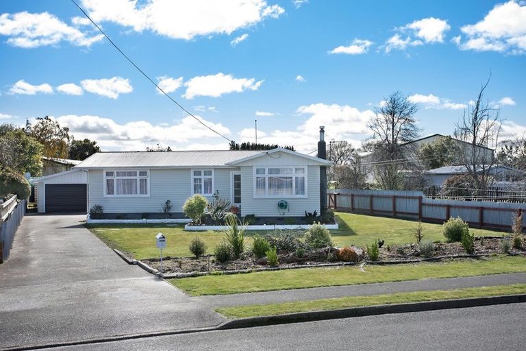 Photo of property in 1 Oaklea Avenue, Marton, 4710