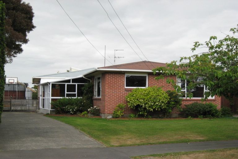 Photo of property in 52 Dunster Street, Burnside, Christchurch, 8053