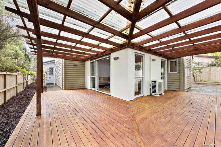 Photo of property in 41c Redoubt Road, Goodwood Heights, Auckland, 2105