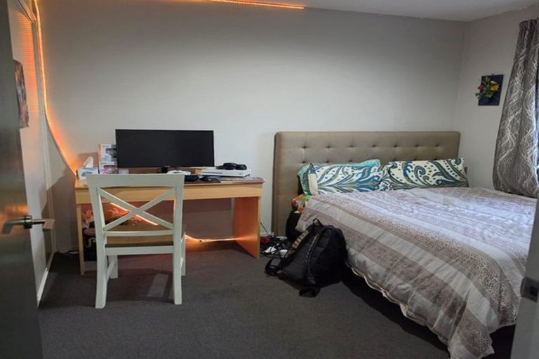 Photo of property in 1 Graycliffe Street, Halswell, Christchurch, 8025
