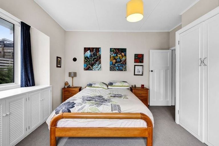 Photo of property in 4 Price Street, Westown, New Plymouth, 4310