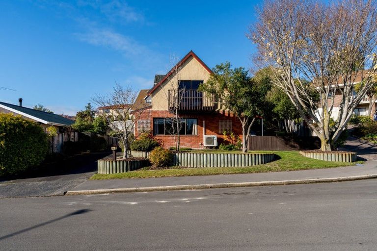 Photo of property in 66 Kinmont Crescent, Kinmont Park, Mosgiel, 9024