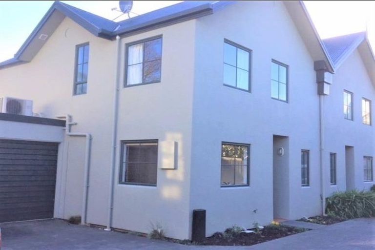 Photo of property in 3/32 Brockworth Place, Riccarton, Christchurch, 8011