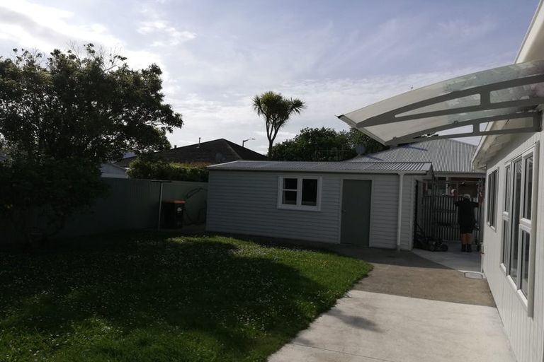 Photo of property in 398 Featherston Street, Palmerston North, 4414