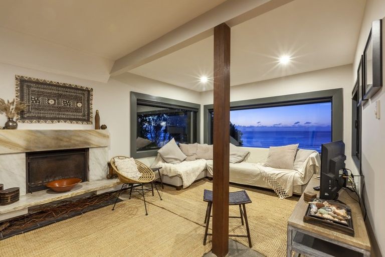 Photo of property in 84 Ames Street, Paekakariki, 5034