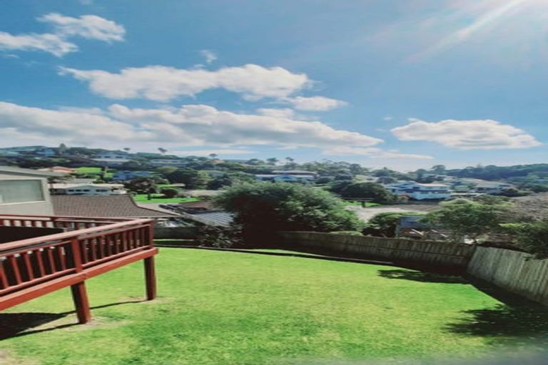 Photo of property in 5 Coralsea Way, Arkles Bay, Whangaparaoa, 0932
