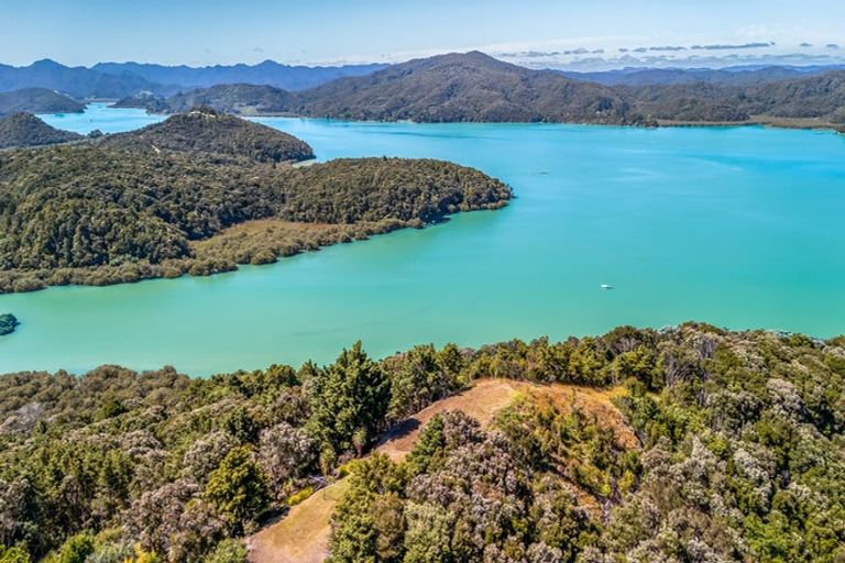 Photo of property in 5358 Russell-whakapara Road, Russell, 0272