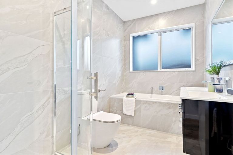 Photo of property in 1 Riverhead Point Drive, Riverhead, 0820