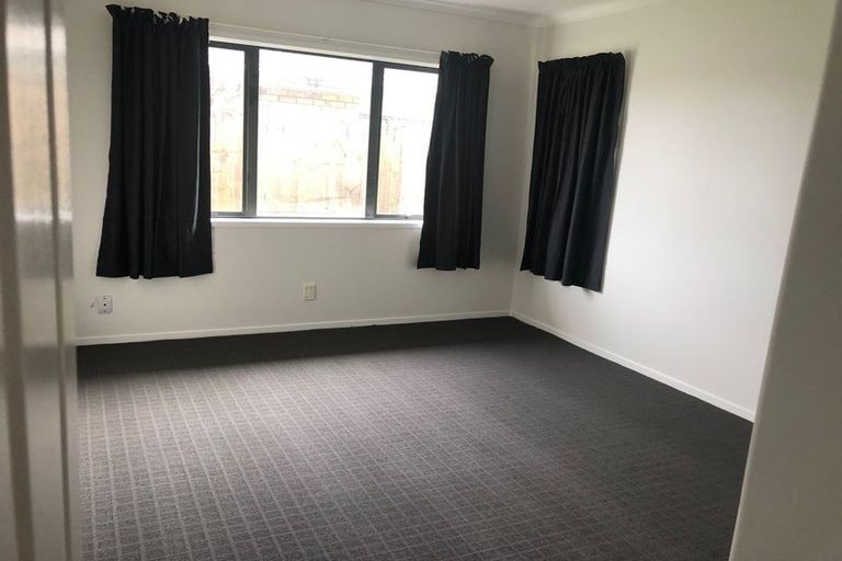Photo of property in 3 Andrusha Place, Flat Bush, Auckland, 2019