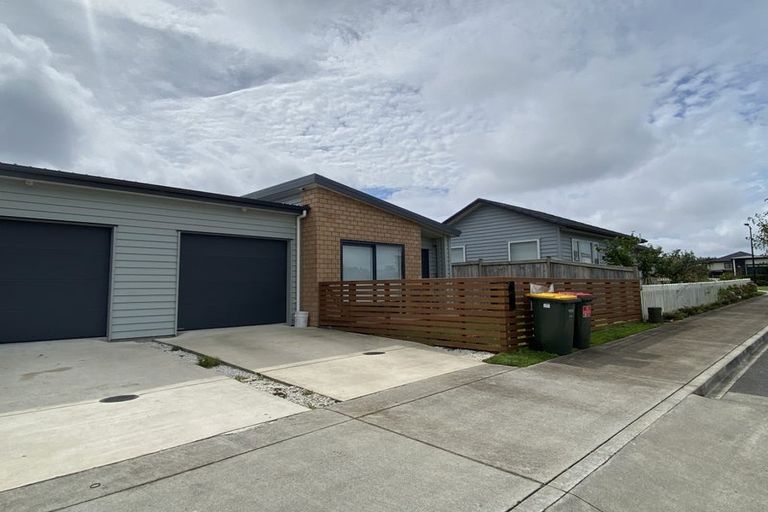Photo of property in 12 Percheron Road, Pukekohe, 2120