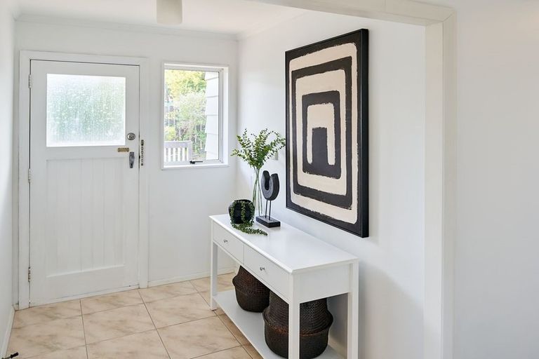 Photo of property in 11 De Castro Place, Titahi Bay, Porirua, 5022