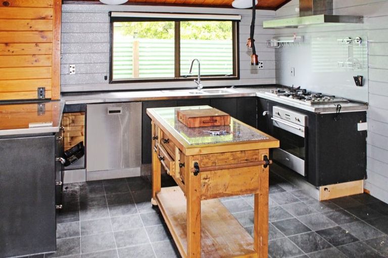 Photo of property in 21 Rosedale Crescent, Cloverlea, Palmerston North, 4412