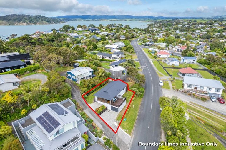 Photo of property in 8b Government Road, Raglan, 3225