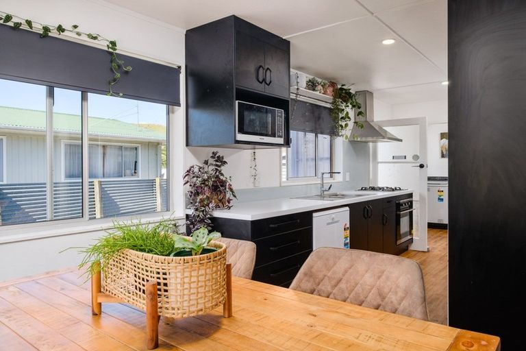 Photo of property in 23 Paraone Road, Tamarau, Gisborne, 4010