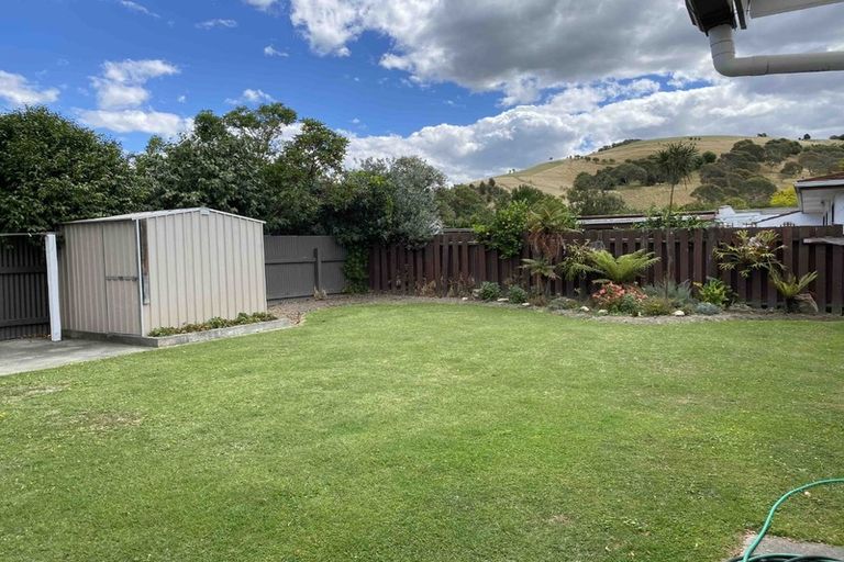 Photo of property in 3 Trigg Crescent, Taradale, Napier, 4112