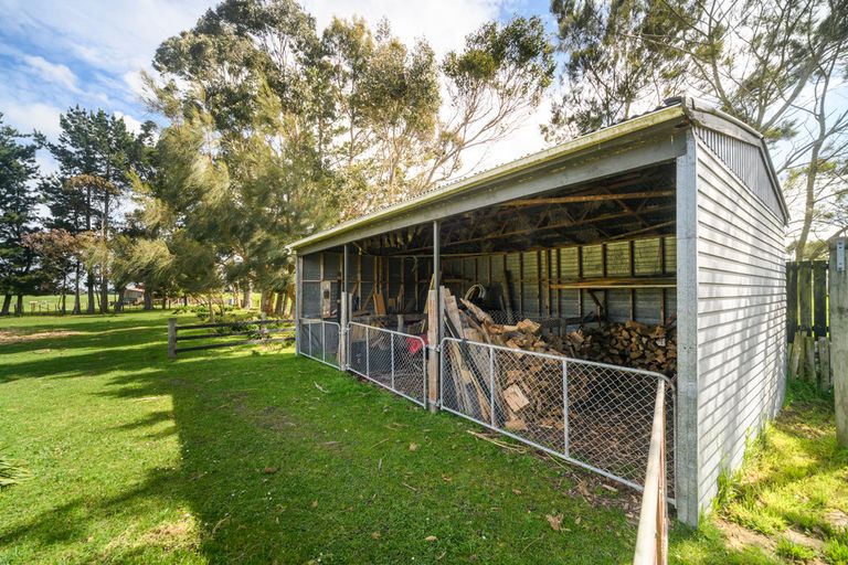 Photo of property in 803 Roberts Line, Bunnythorpe, Palmerston North, 4478