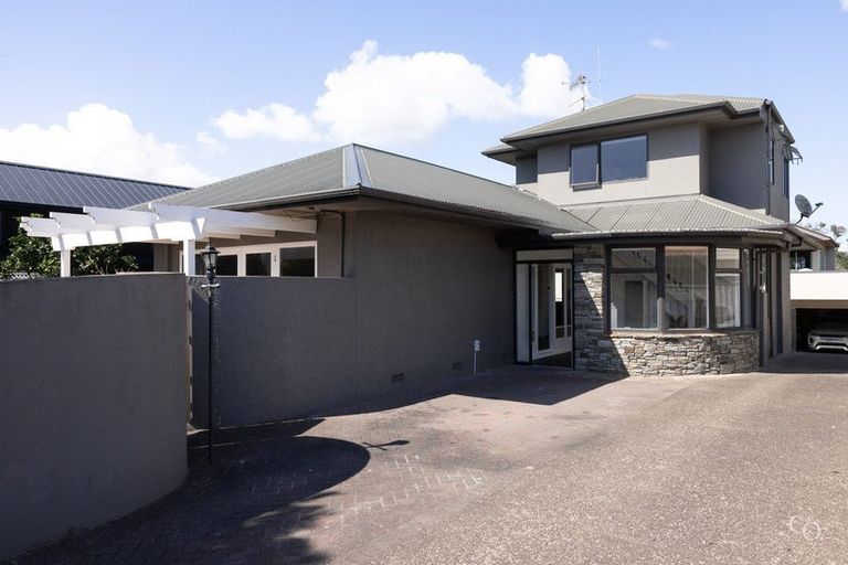Photo of property in 208 Oceanbeach Road, Mount Maunganui, 3116