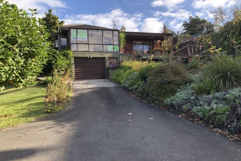 Photo of property in 130 Lake Crescent, Hamilton Lake, Hamilton, 3204