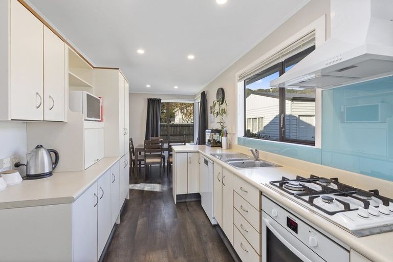 Photo of property in 312 Stokes Valley Road, Stokes Valley, Lower Hutt, 5019