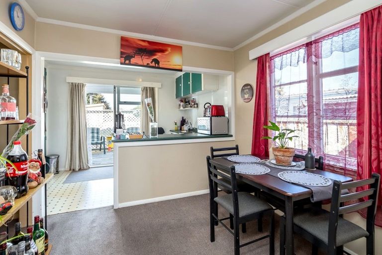 Photo of property in 97 Broadway, Carterton, 5713