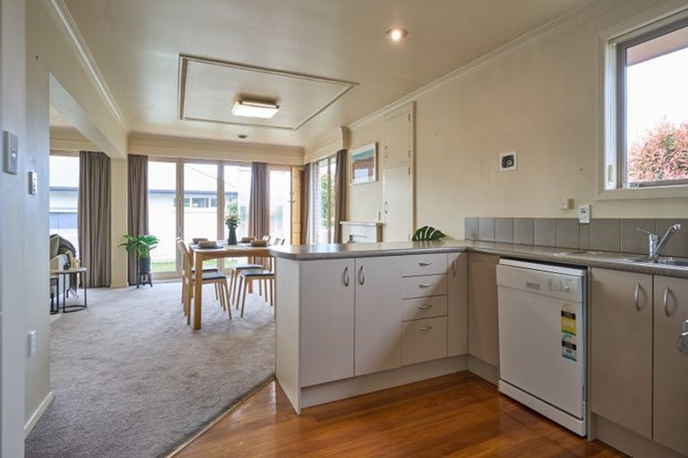 Photo of property in 39 Oxford Street, West End, Timaru, 7910