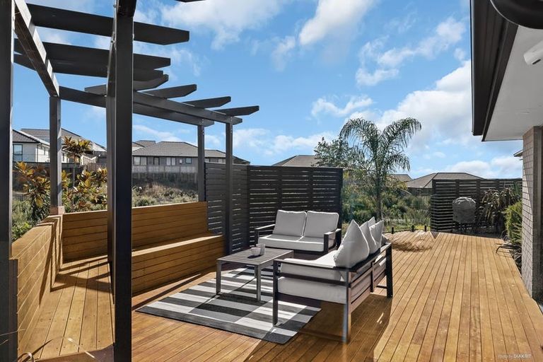 Photo of property in 58 Peacock Place, Pokeno, 2402